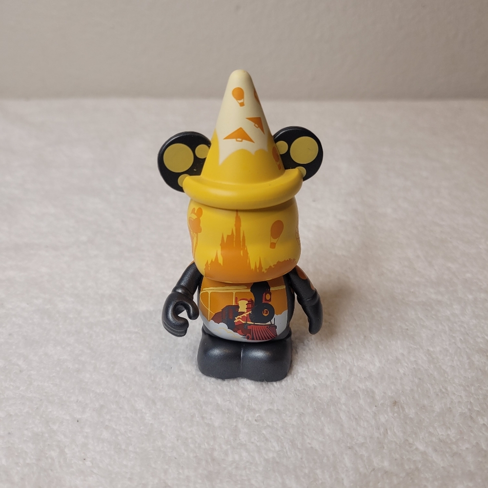 DISNEY 3" VINYLMATION 2013 POSTER SERIES DISNEY RAILROAD FIGURE